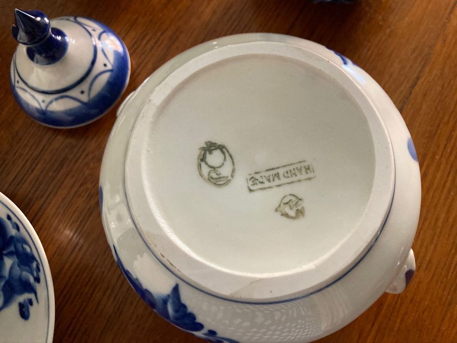 Serviço de chá de porcelana