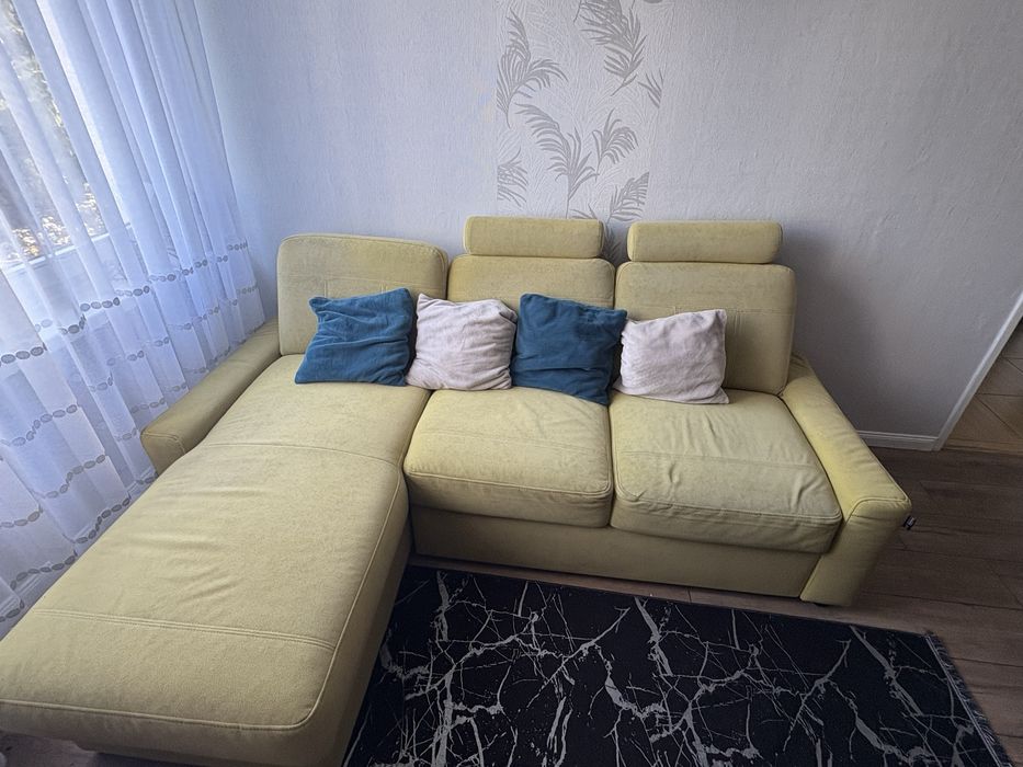 Sprzedam  narożnik rozkładany super stan wygodny helvetia furniture