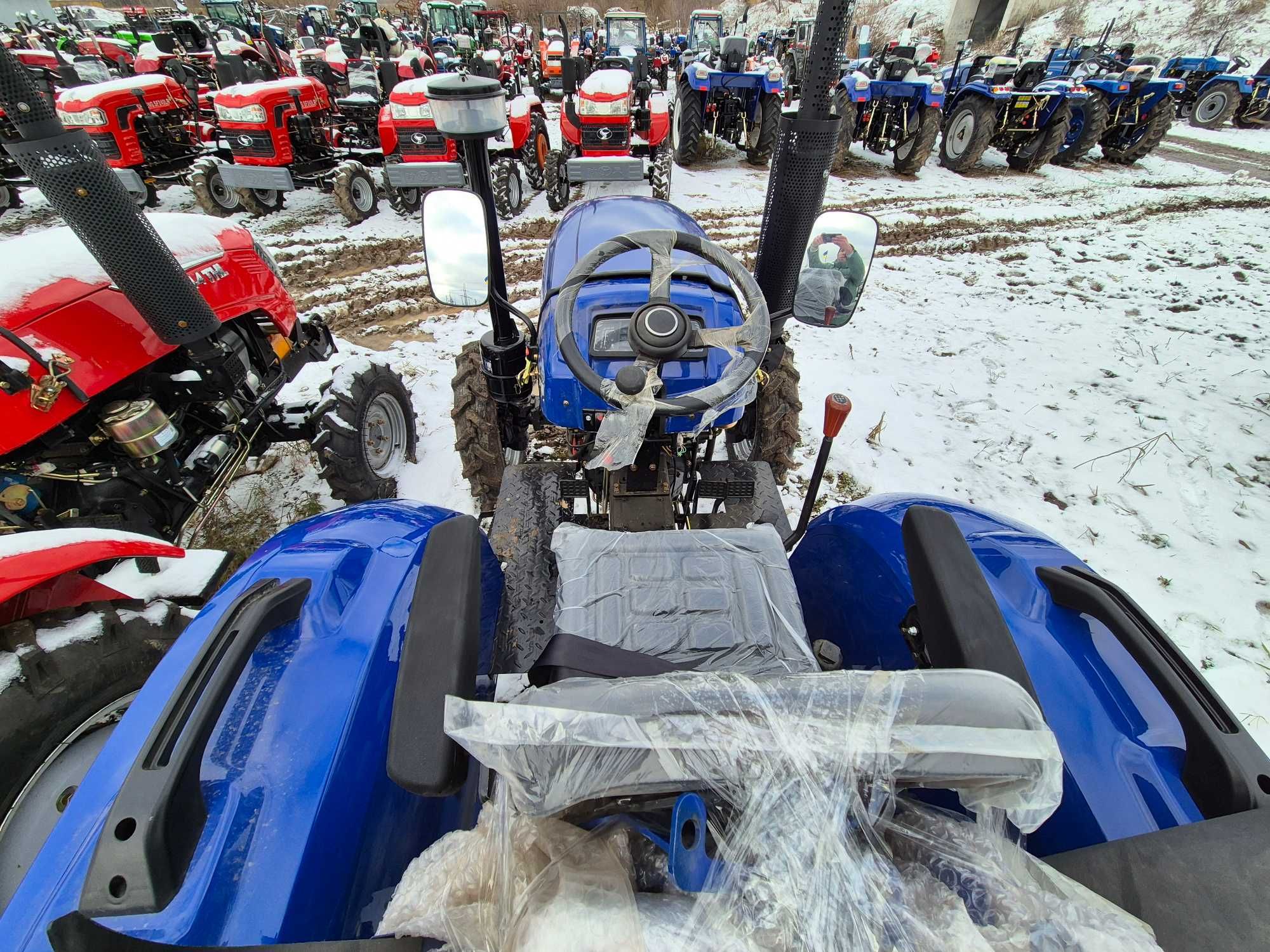 Трактор Forte 244 LUX 120 колея 24 колеса Доставка к дому