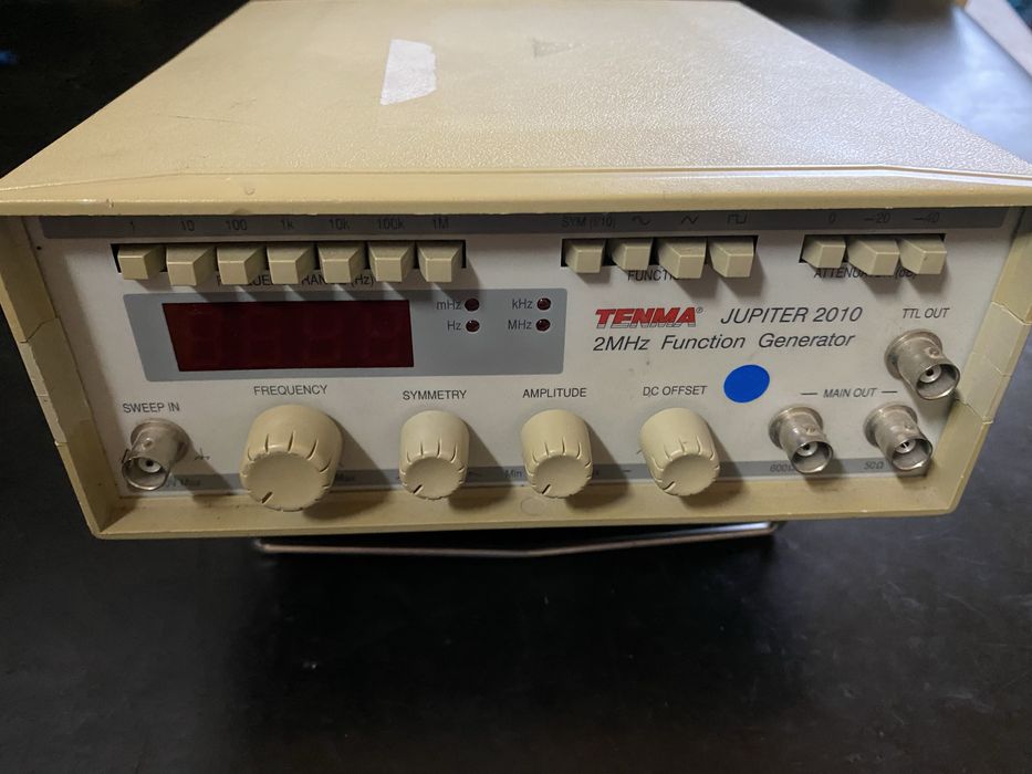 Gerador de frequência TENMA