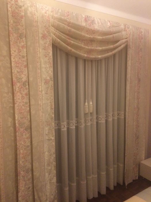 Cortinados com sanefa