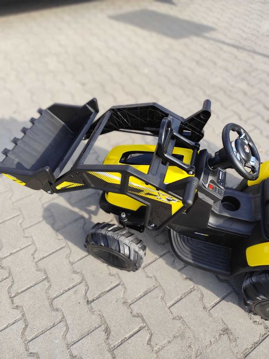 Wielki traktor-koparka na akumulator 24V z przyczepką – 720‑T  2–5 lat