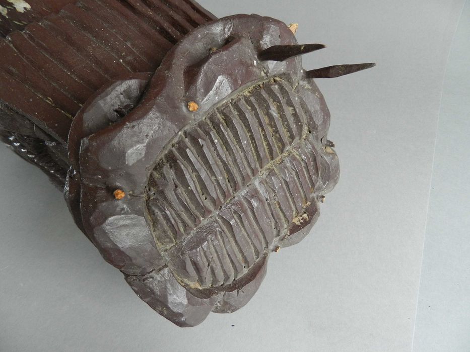 duża drewniana figura Chrystus Frasobliwy do kapliczki , sygnowany,