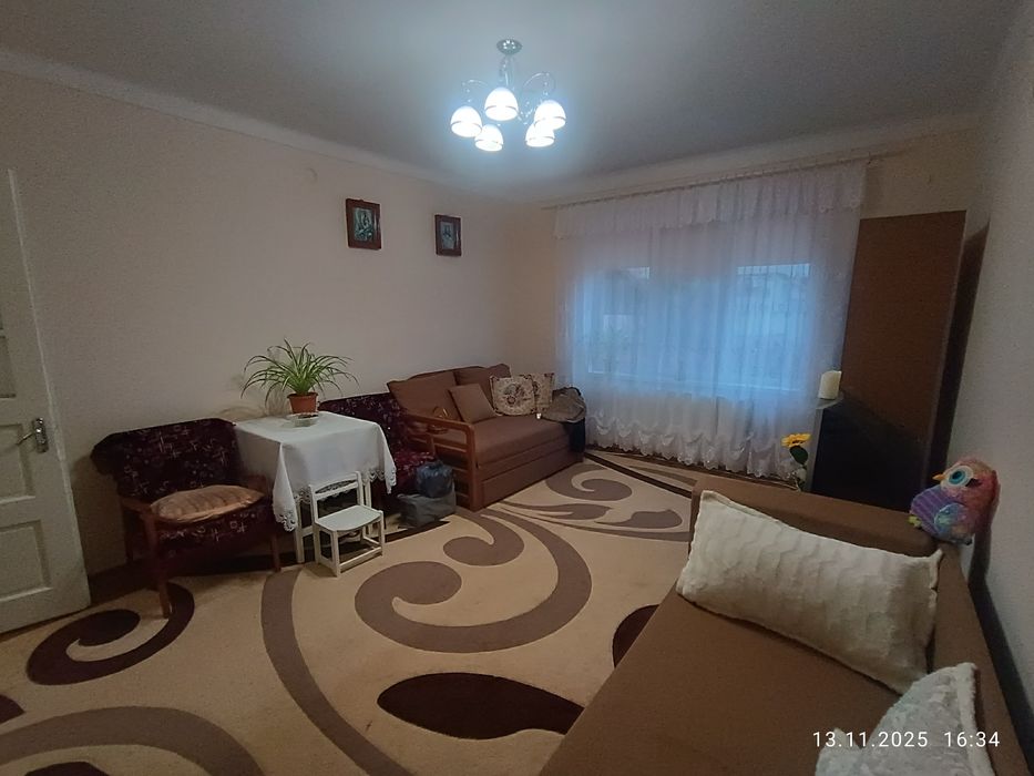 В Продажу ЧУДОВА Квартира 1/2