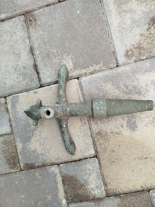 Кран для бочки мідний в хорошому стані