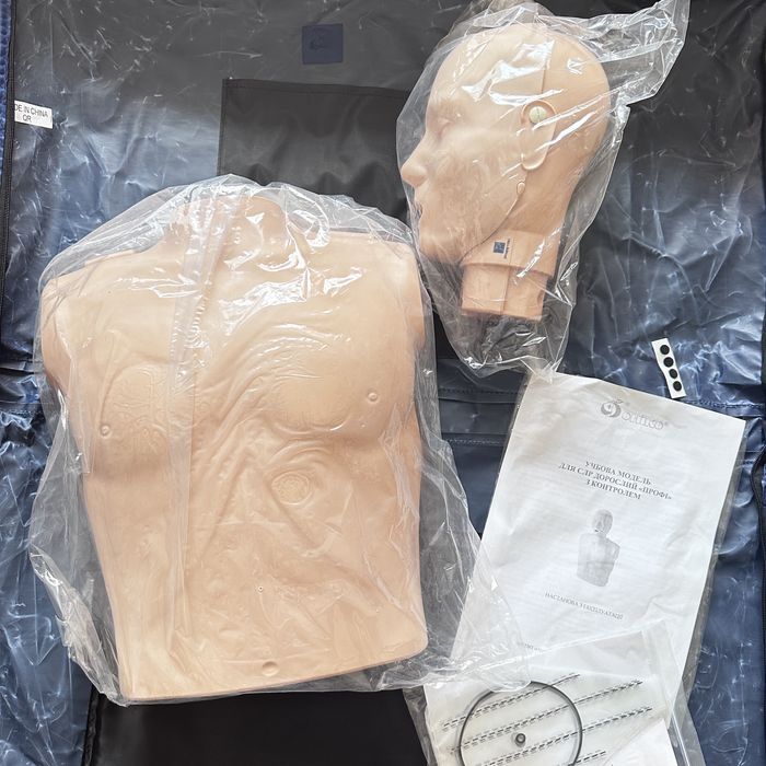 Манекени для проведення СЛР  з контролем,Оніко маникен дорослої людини