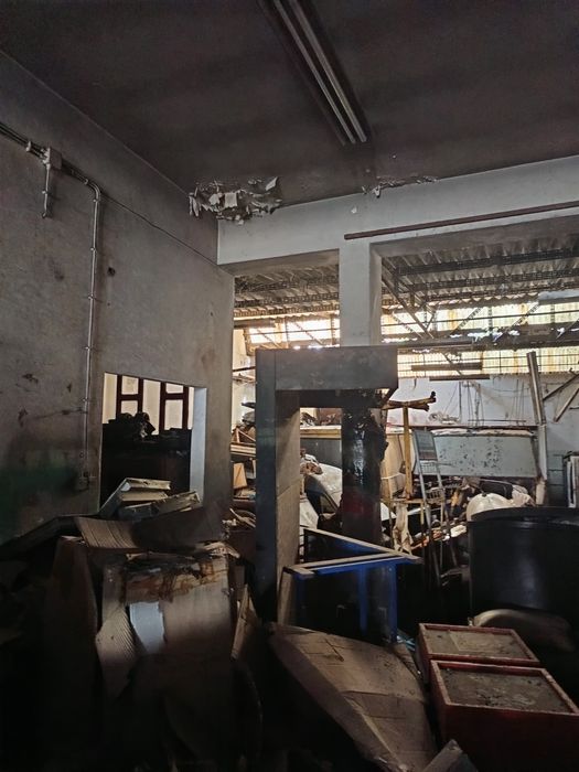 Excelente Armazém na zona industrial do Porto