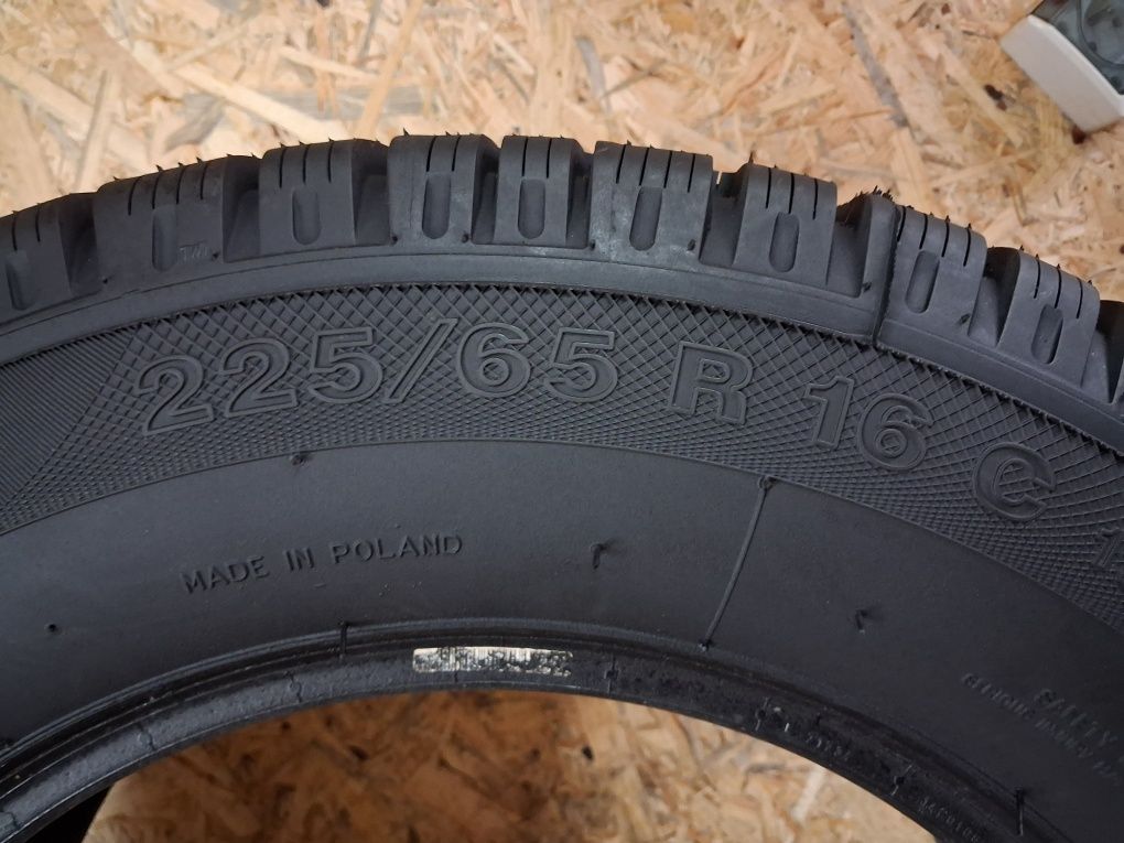 Opony wzmacniane 225 65 R16C