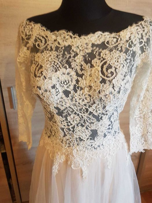 Suknia ślubna ręcznie szyta na zamówienie