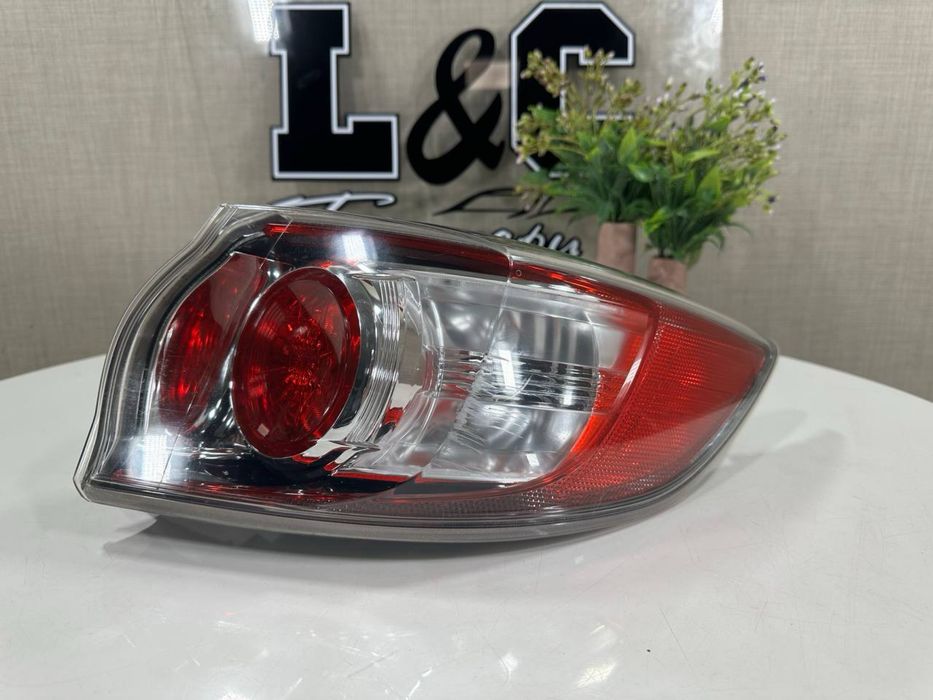 Фонарь фара стоп задний правый Mazda 3 ХЕТЧБЕК (2008-2013 г) BBN751150