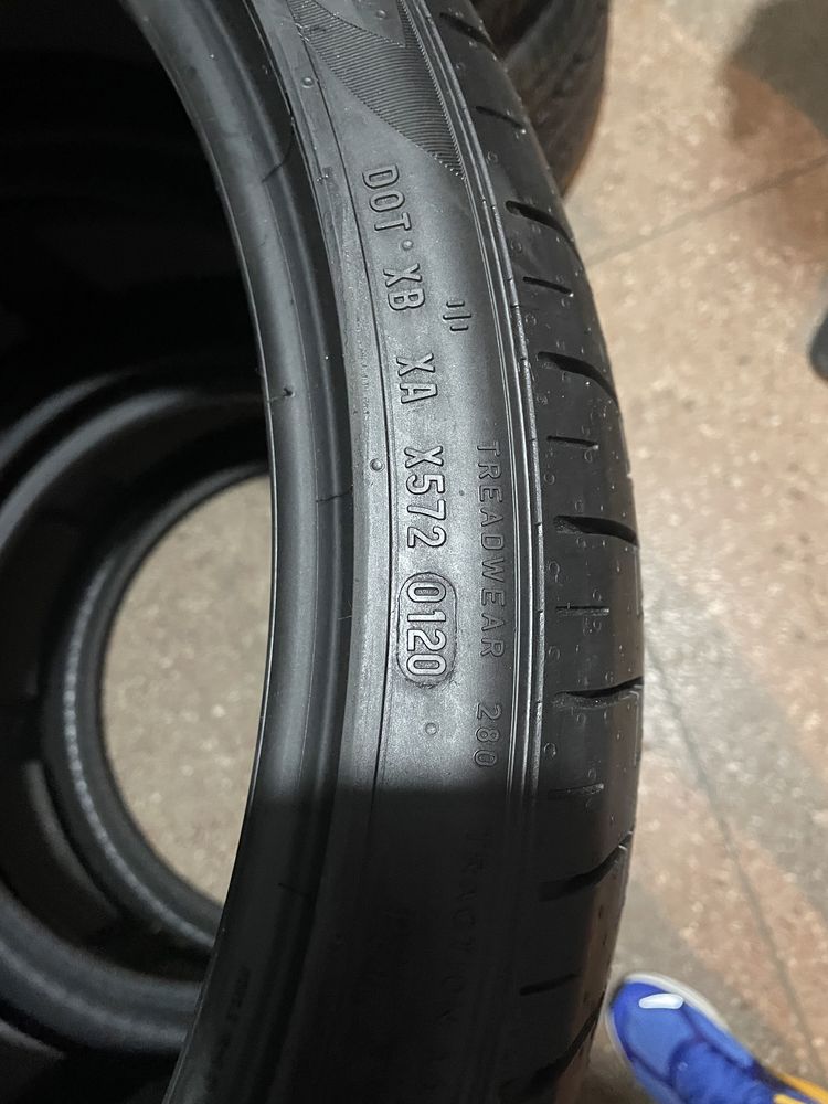 285/30 r 22 Pirelli PZ4