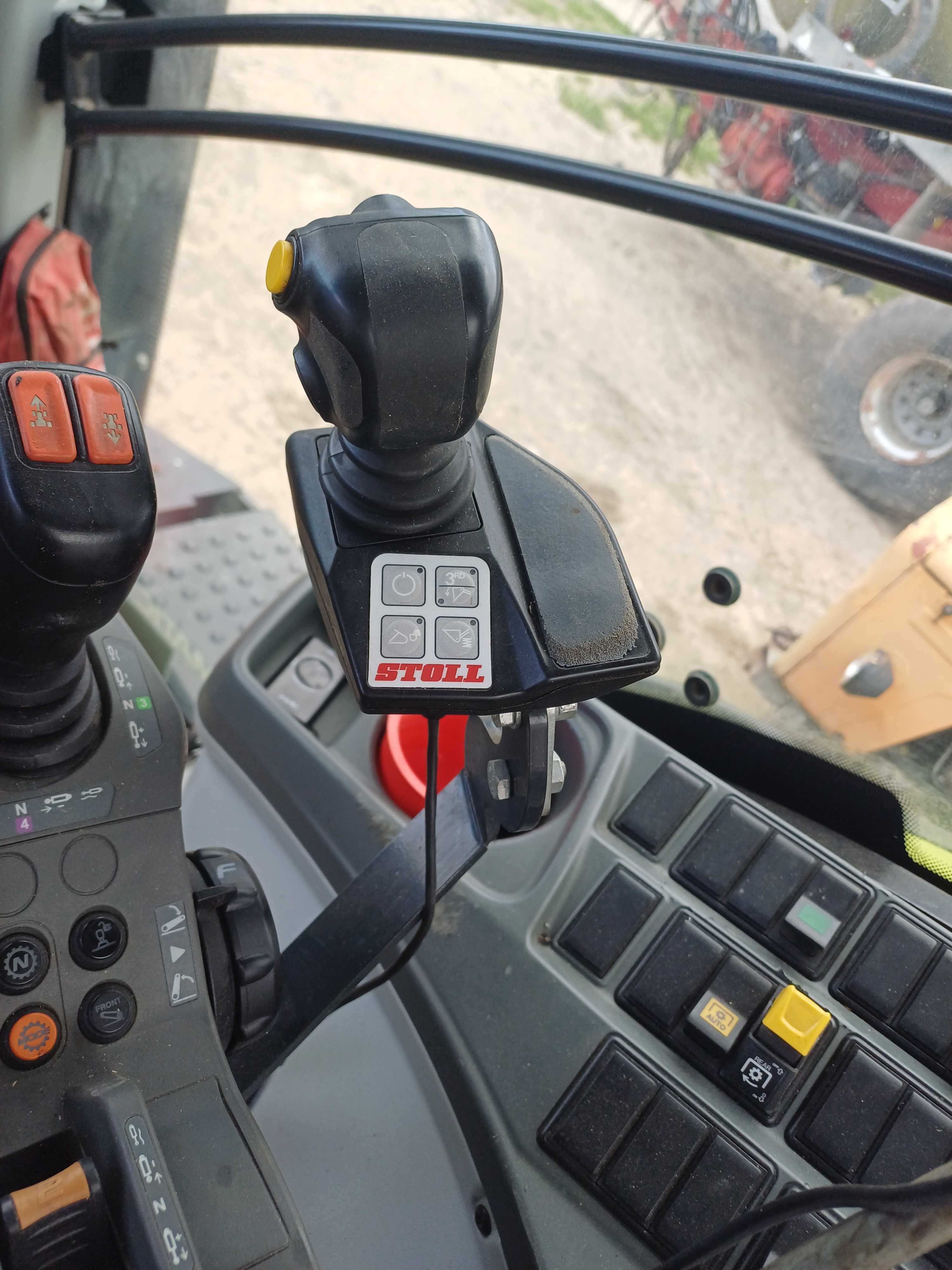 Sprzedam ładowacz czołowy Stoll do ciągnika Claas 810- linia Claas 800