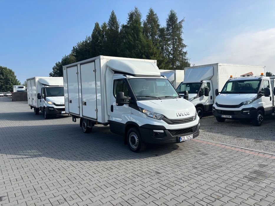 Iveco 35S14,,35S15,,35S13  IVECO DAILY 35s14 izoterma chlodnia podwozie do zabudowy  faktura vat