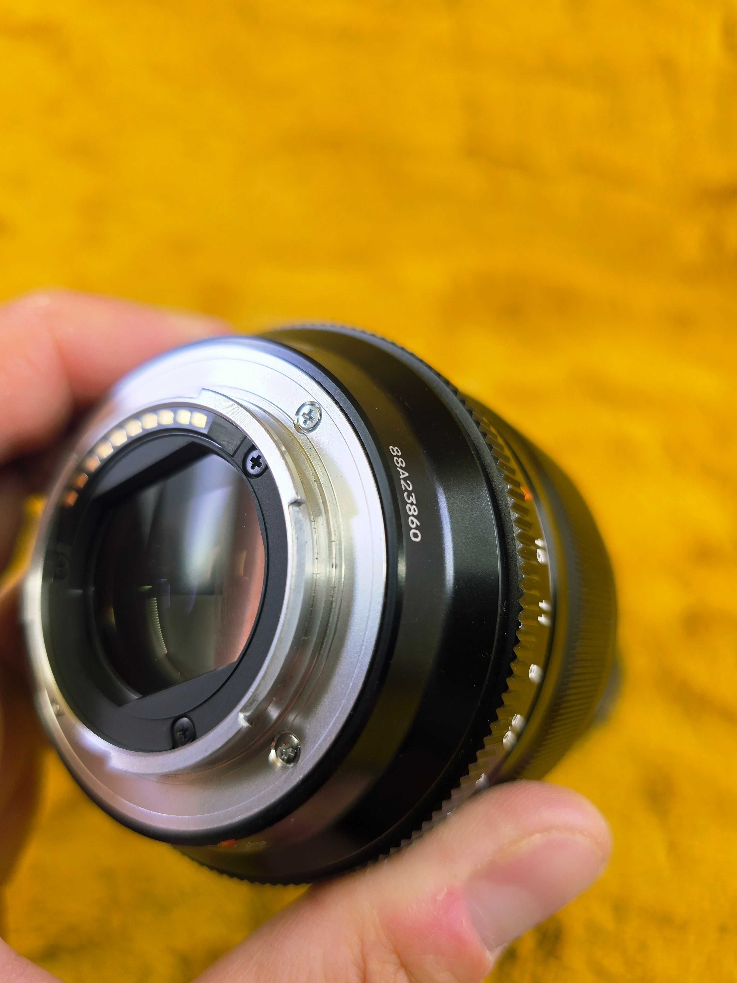 Об'єктив Fujinon XF 56мм f1.2 R -- культовий портретник --