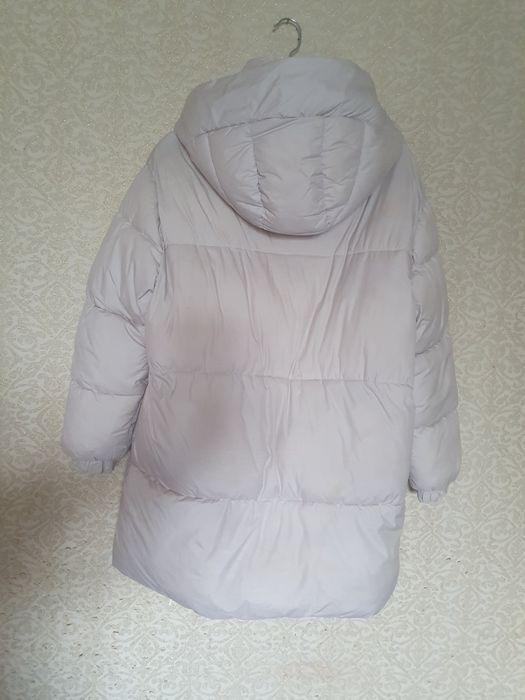 Зимова куртка для дівчинки 146 Пуховик