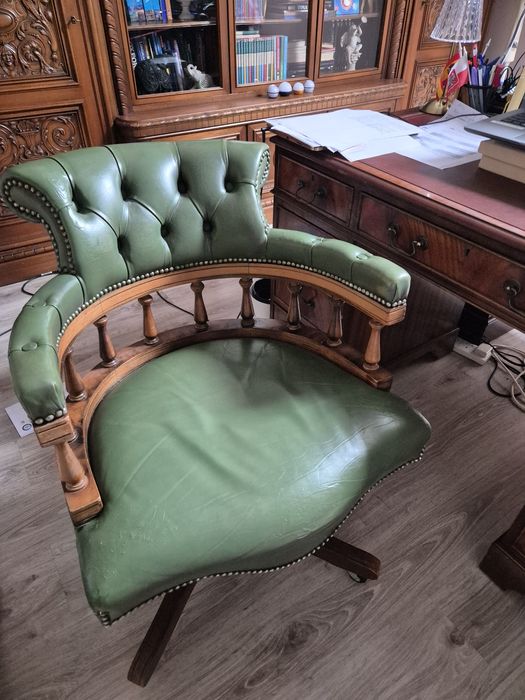 Fotel / krzesło skórzane chesterfield obrotowe