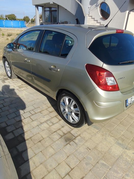 Corsa d 1.4 benzyna