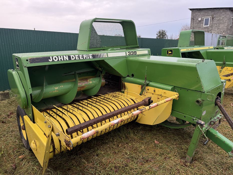 Тюковий Прес Підбирач Пресс подборщик JOHN DEERE 339 (як 330,332,336)