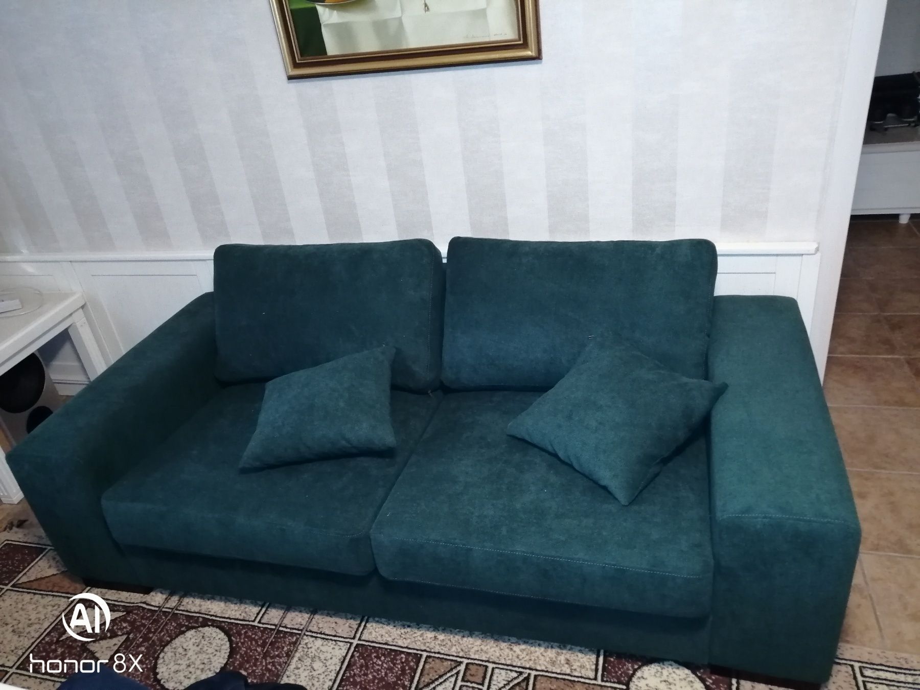Перетяжка, реставрация  мягкой мебели, диван