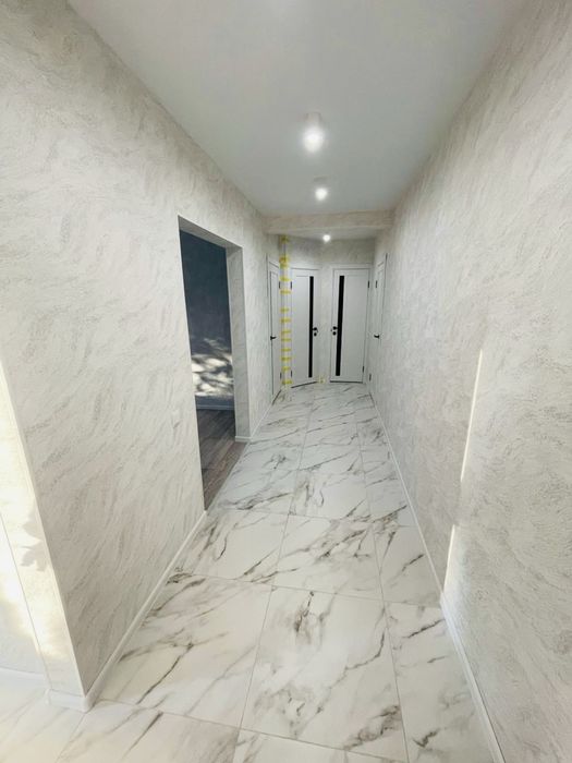 3 кімнатна квартира ДНС біля базара