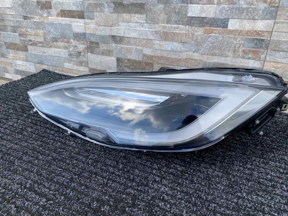 Фара Tesla Model S 16-20