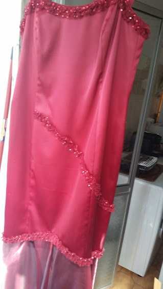 Vestido comprido de cerimonia em bordou