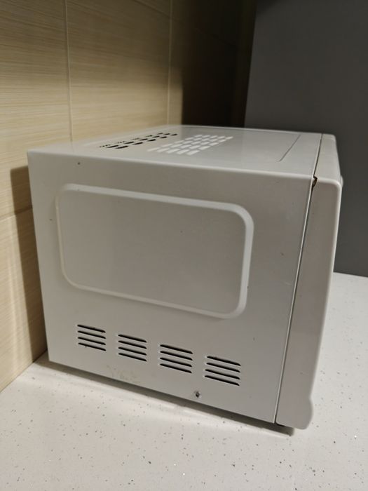 Мікрохвильовку/ мікрохвильова піч