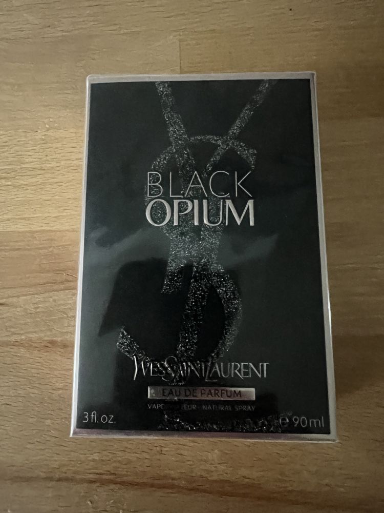 Black Opium YvesSaintLaurent