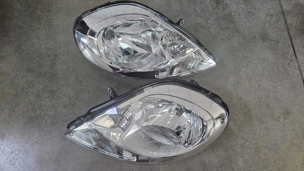 Фара   Renault Trafic Opel Vivaro Рено Трафик Опель Виваро 07-