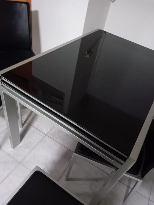 BAIXA PREÇO Mesa jantar e 6 cadeiras