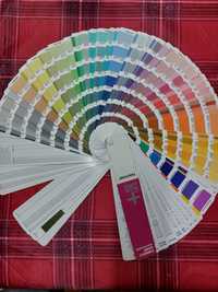 Livro pantone ano 2023 solid uncoated