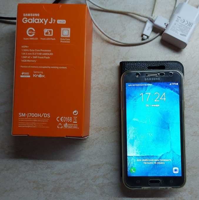 Телефон  Samsung Galaxy J7