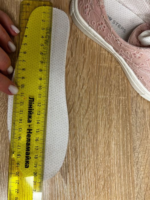 Ажурні кеди  на дівчинку 21 см