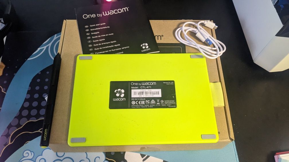 Графический планшет One by wacom ctl-471