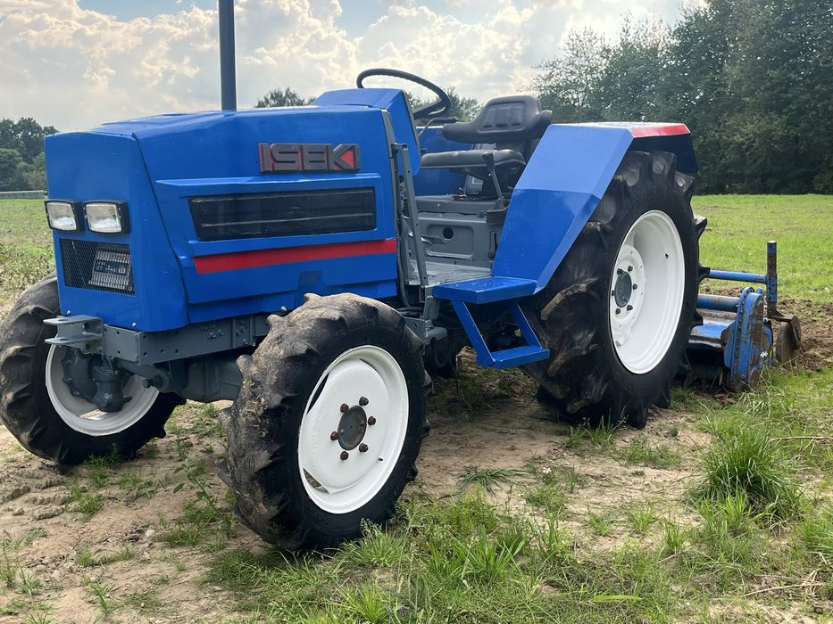 Iseki ciagnik traktor  337 33km 4x4 16 biegów glebogryzarka