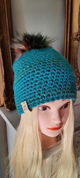 Czapka damska, handmade