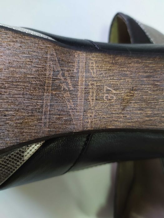 Sapatos senhora, pele genuína, modelo Peep Teo, 37