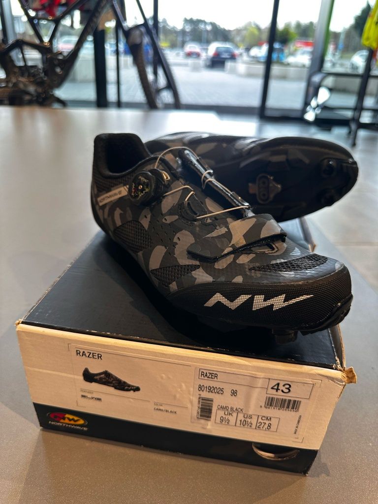 Buty rowerowe MTB.