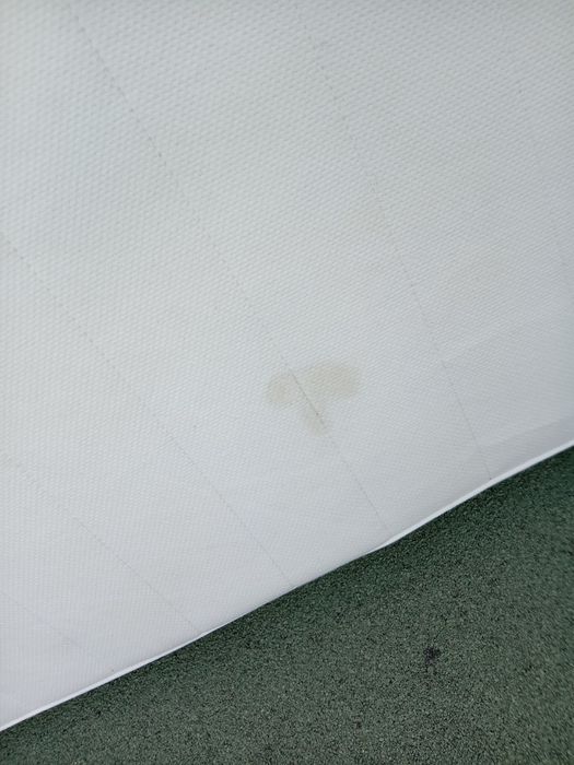 Colchão de casal do Ikea, em bom estado.