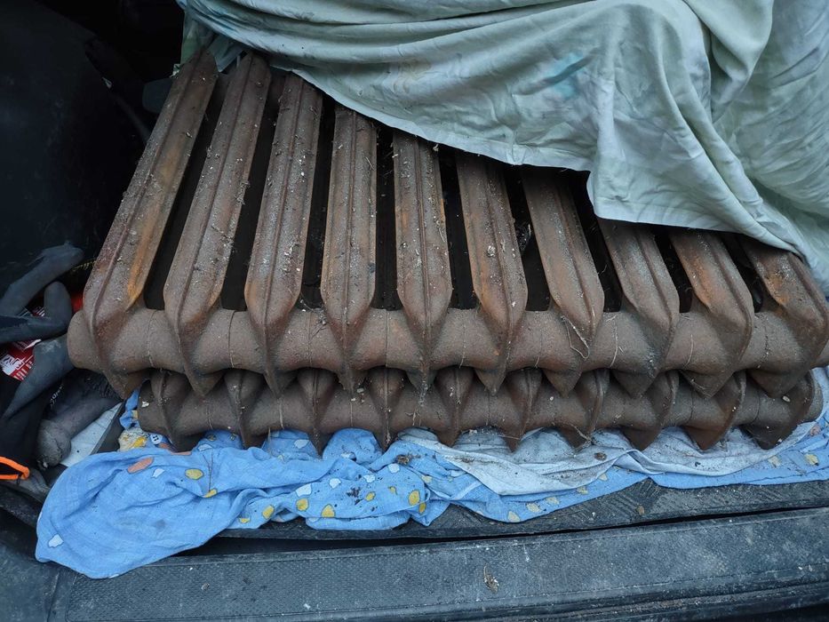 Kaloryfery żeliwne – 2 zestawy po 10 szt żeberek, nieużywane