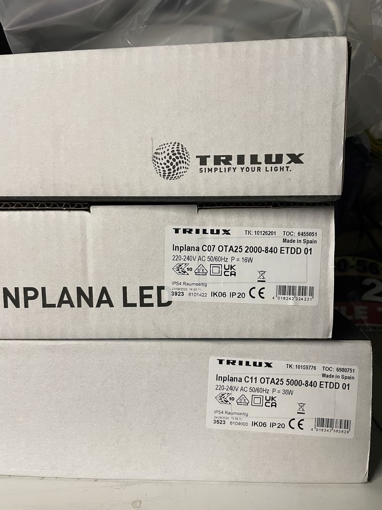 Lampy Led Trilux Inplana c07,c11
