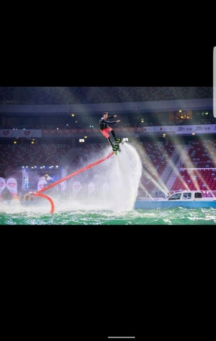 Flyboard deska do latania nad wodą przy pomocy skutera wodnego LATAJ