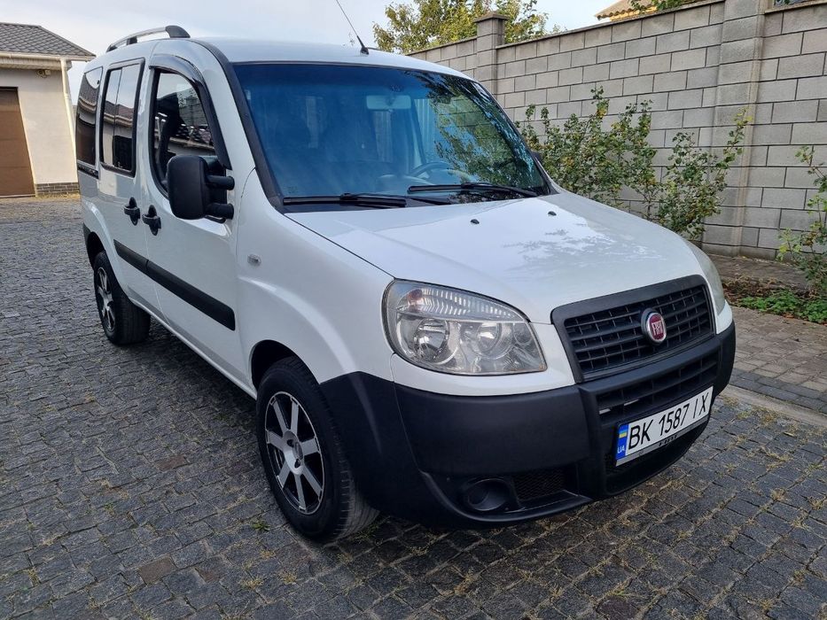 Fiat doblo оригінальний пасажир 1,3 2015р у відмінному стані.