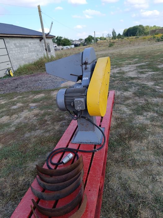 Млин ДКУ 11 кВ польський зерно дробілка