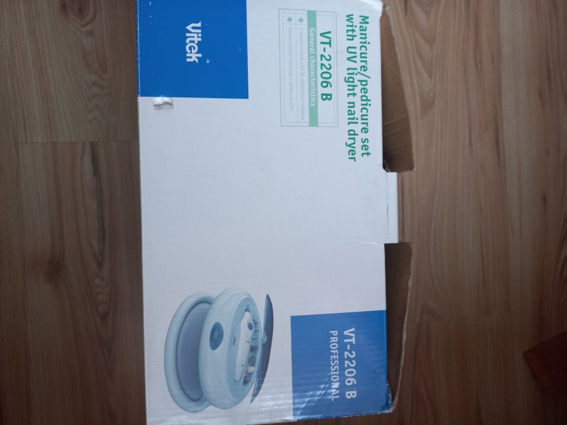 Маникюрный набор Vitek VT 2206 B Professional
