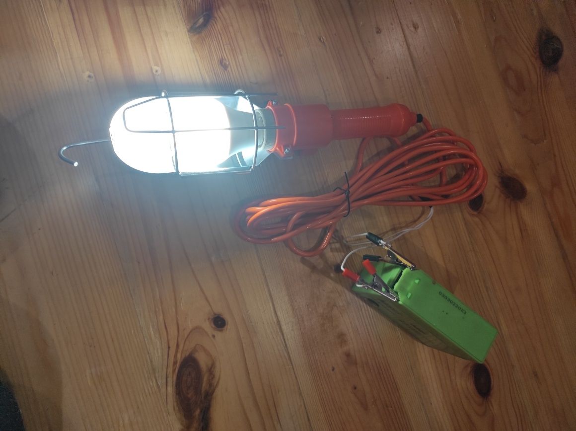 Лампа светодиодная переносная от аккумулятора 12 вольт 10 w 5 метров