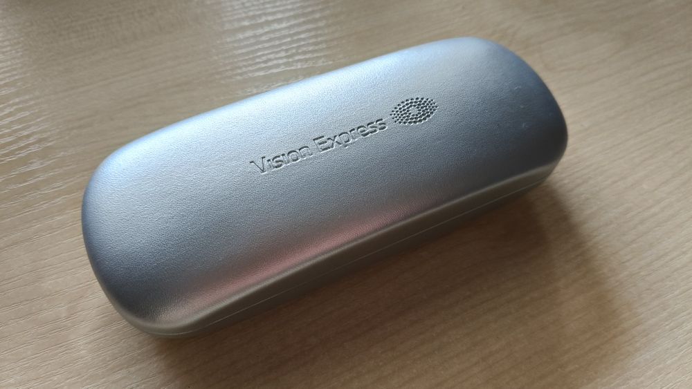 Futerał na okulary vision express nowy