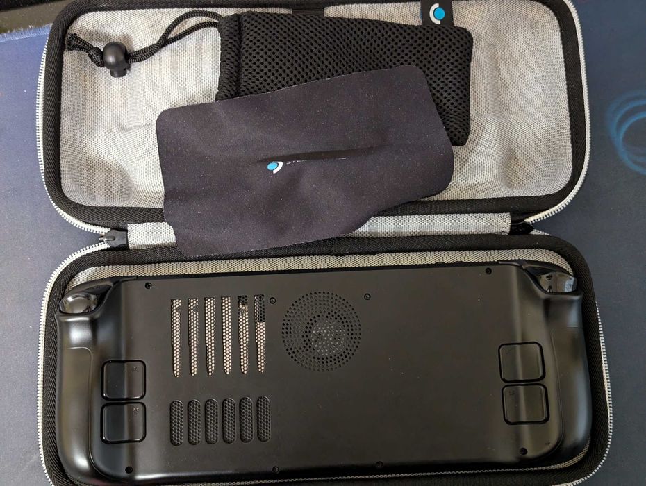 VALVE Steam Deck 1TB SSD (заметно пониженные температуры)батарея 100%