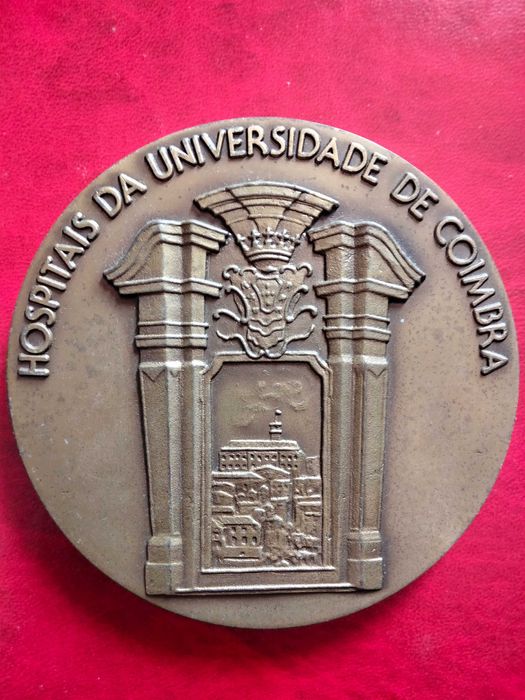 Medalha Comemorativa Hospitais Universidade de Coimbra