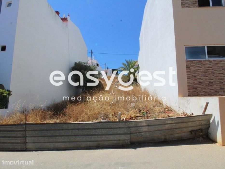 Lote de terreno para construção de uma moradia unifamiliar